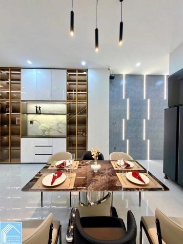 NHÀ 2 LẦU HIỆN ĐẠI MỚI HOÀN THIỆN TẶNG FULL NỘI THẤT CAO CẤP - SỐ 145 ĐƯỜNG D7 KDC HỒNG LOAN