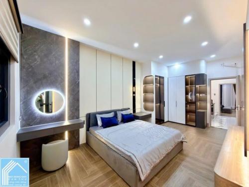 NHÀ 2 LẦU HIỆN ĐẠI MỚI HOÀN THIỆN TẶNG FULL NỘI THẤT CAO CẤP - SỐ 145 ĐƯỜNG D7 KDC HỒNG LOAN 