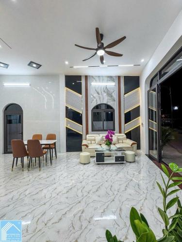 Nhà 2Lầu đúc, Góc 2MẶT TIỀN - BỜ KÈ RẠCH CÁI SƠN (Gần sát chợ An Bình, view cực kì đẹp)