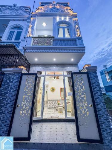 NHÀ 3 PHÒNG NGỦ 1 PHÒNG THỜ CÁCH ĐH CẦN THƠ 800M