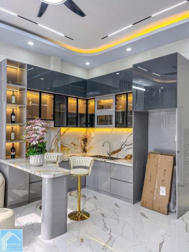 NHÀ 3 TẦNG ĐANG HOÀN THIỆN. MẶT TIỀN ĐƯỜNG XUÂN HỒNG. P LONG TUYỀN - TPCT. CÁCH BV NHI ĐỒNG 300M 