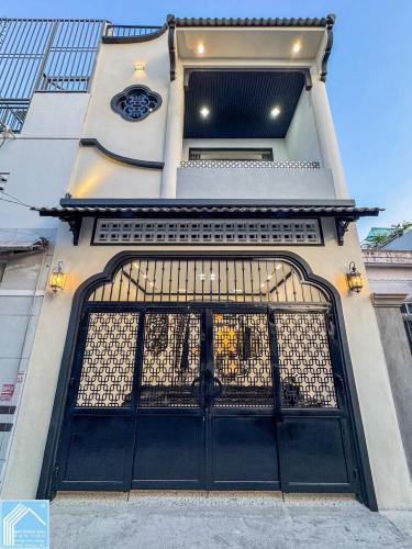 NHÀ 3 TẦNG GẦN ĐH Y DƯỢC CẦN THƠ NGANG 5 DÀI 17