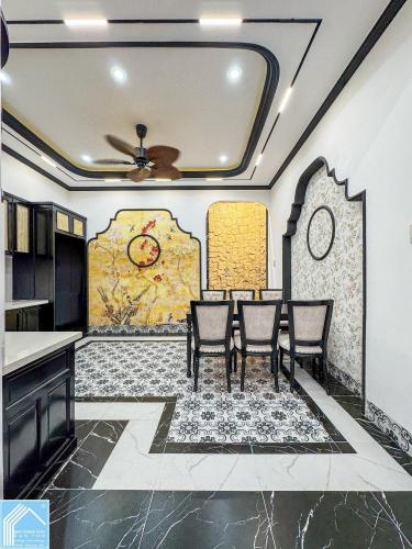 NHÀ 3 TẦNG GẦN ĐH Y DƯỢC CẦN THƠ NGANG 5 DÀI 17