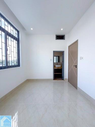 NHÀ 3 TẦNG GÓC 2 MẶT TIỀN – TRỤC CHÍNH HẺM 160 LIÊN TỔ 12–20 NGUYỄN VĂN CỪ – GẦN ĐH Y DƯỢC 