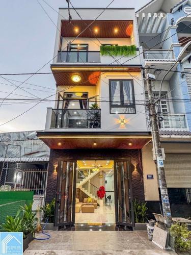 NHÀ 3 TẦNG HIỆN ĐẠI - VỊ TRÍ RẤT ĐẸP KDC 91B - CÁCH NGUYỄN HIỀN 50M -