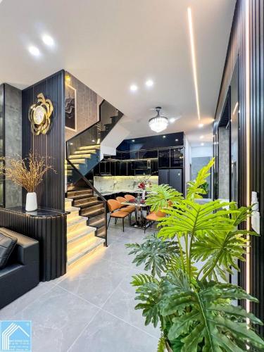 NHÀ 3 TẦNG KDC HỒNG LOAN ĐƯỜNG D33 - HÀNG HIẾM CÓ MƯƠNG HỞ 