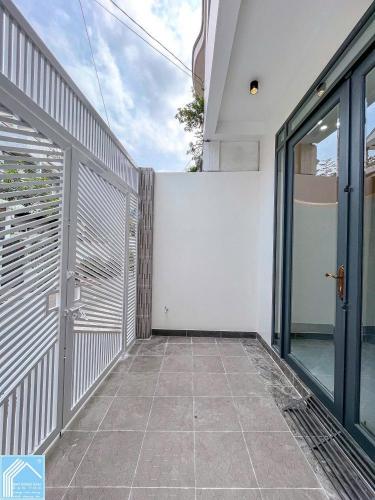 NHÀ 3 TẦNG MỚI XÂY 100%. TRỤC CHÍNH HẺM NHỰA 5M. CÁCH CHỢ AN HOÀ 50M. XUNG QUANH ĐẦY ĐỦ TIỆN ÍCH.