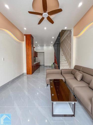 NHÀ 3 TẦNG MỚI XÂY 100%. TRỤC CHÍNH HẺM NHỰA 5M. CÁCH CHỢ AN HOÀ 50M. XUNG QUANH ĐẦY ĐỦ TIỆN ÍCH.