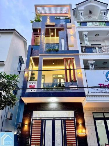 NHÀ 4 TẦNG  CÓ SÂN THƯỢNG CÓ SÂN ĐẬU XE 