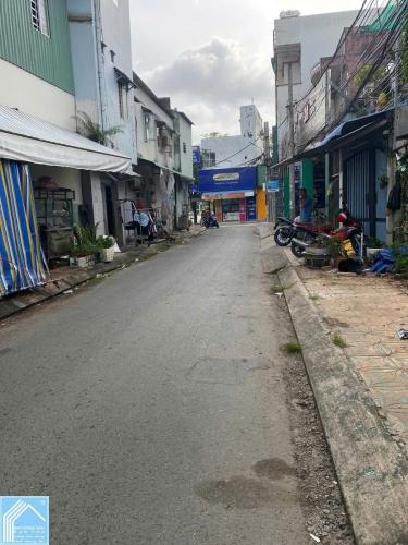 NHÀ 4 TRIỆU - HẺM ĐƯỜNG 30/4 ( vị trí kinh doanh được)  Cho thuê nhà nguyên căn Đường hẻm 30/4 