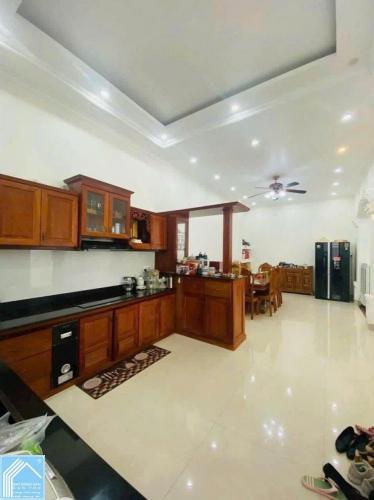 Nhà biệt thự góc Trần Văn Sắc vs Đs5 KDC Diệu Hiền - Diện tích: 9,9m x 23m = 215m2