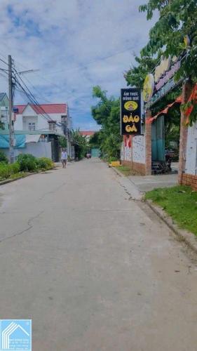 NHÀ CẤP 4 – KDC 713, GẦN NGUYỄN VĂN LINH – GIÁ TỐT   Vị trí: KDC 713, gần trục Nguyễn Văn Linh