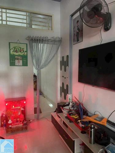 NHÀ CẤP 4 – KDC 713, GẦN NGUYỄN VĂN LINH – GIÁ TỐT   Vị trí: KDC 713, gần trục Nguyễn Văn Linh