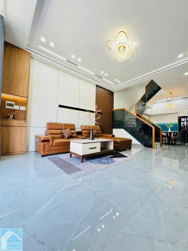 NHÀ ĐẸP 1 TRỆT 2 LẦU MỚI 100% - FULL NỘI THẤT CAO CẤP ĐƯỜNG D35 - KDC HỒNG LOAN (SỔ HỒNG HOÀN CÔNG)