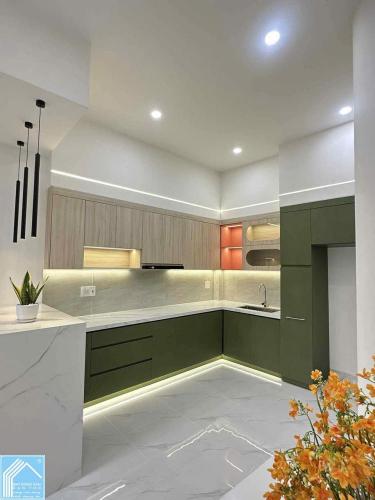 NHÀ ĐẸP TRỆT LẦU KIÊN CỐ MỚI HOÀN THIỆN - HẺM 49 TRẦN HOÀNG NA TRUNG TÂM CẦN THƠ