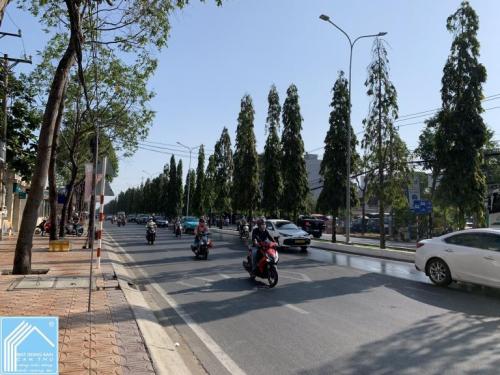 Nhà góc 2 mặt tiền diện tích lớn mặt tiền Nguyễn Văn Cừ nối dài xéo đại học Y Dược
