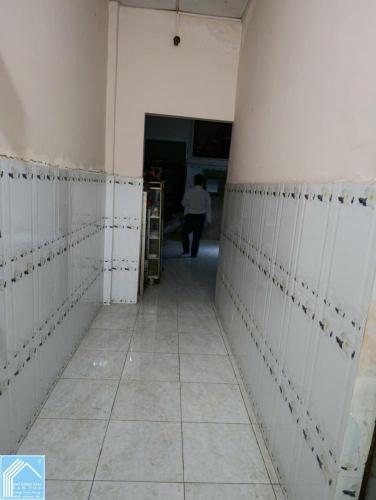 Nhà hẻm đường Tầm Vu, gần chợ Hưng Lợi 