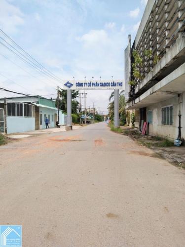 Nhà 10x30 thổ cư hẻm container Đường CMT8 Nhà 10x30 thổ cư hẻm container Đường CMT8