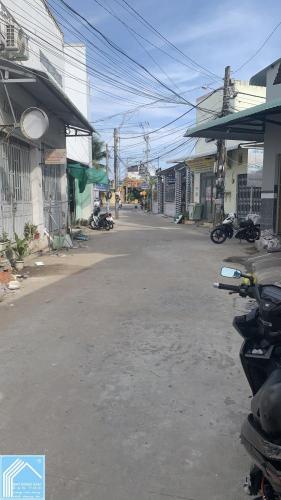 NHÀ LẦU ĐANG HOÀN THIỆN - 3 P.NGỦ - Ô TÔ ĐẬU TRƯỚC NHÀ - CÁCH CHỢ AN BÌNH 100M 