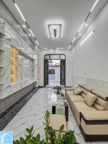 NHÀ LẦU MỚI PHÙ HỢP KD MUA BÁN - 3 P.NGỦ - Ô TÔ ĐẬU TRƯỚC NHÀ - CÁCH CHỢ AN BÌNH 100M