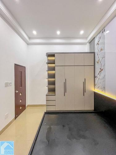 NHÀ LẦU DIỆN TÍCH RỘNG HẺM NGUYỄN VĂN LINH - CÁCH LỘ 40M KHOẢNG 1KM
