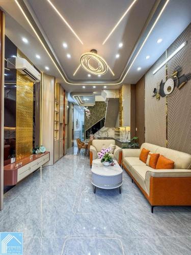 NHÀ LẦU ĐÚC XÂY MỚI RẤT ĐẸP | FULL NỘI THẤT KDC CỬU LONG