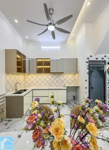 NHÀ LẦU ĐƯỜNG TÔ VĨNH DIỆN - CÁCH BV NHI ĐỒNG 500M