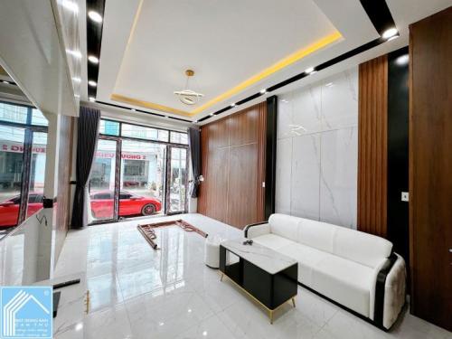 Nhà lầu full nội thất tuyệt đẹp - Khu TĐC đường Trần Quang Khải, Ninh Kiều, Cần Thơ