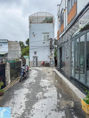 NHÀ LẦU GÓC 2 MẶT TIỀN HẺM 6 TRẦN VĨNH KIẾT - LỘ NHỰA ĐÃ NÂNG CẤP ĐÔ THỊ