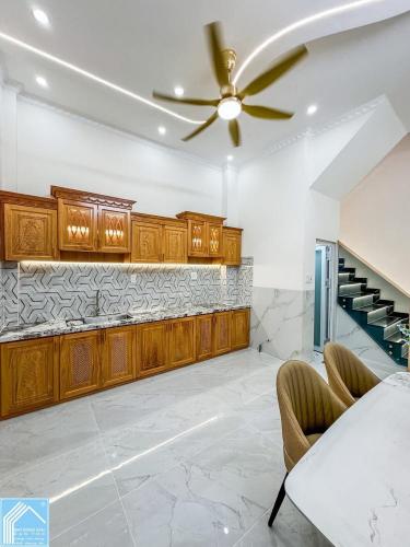 NHÀ LẦU HẺM 388 NGUYỄN VĂN CỪ - CÁCH KDC ĐẠI NGÂN 200M