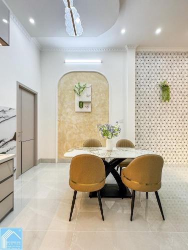 NHÀ LẦU HẺM 388 NGUYỄN VĂN CỪ - CÁCH LỘ 100M