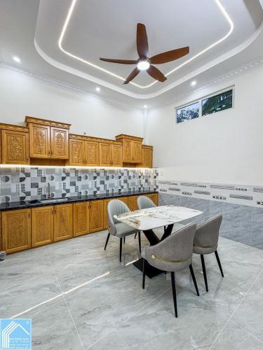 NHÀ LẦU HẺM 7 NGUYỄN VĂN LINH - 5 PHÒNG NGỦ - CÓ GARA Ô TÔ