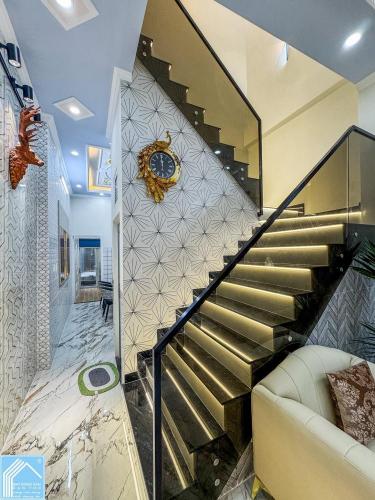 NHÀ LẦU KHU TIỂU DỰ ÁN NHI ĐỒNG - GẦN ĐH NAM CẦN THƠ VÀ FPT