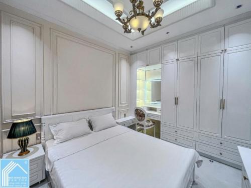  NHÀ LẦU KIẾN TRÚC TÂY ÂU SANG TRỌNG FULL NỘI THẤT - CÁCH BỜ KÈ HÙNG VƯƠNG CHỈ 50M 