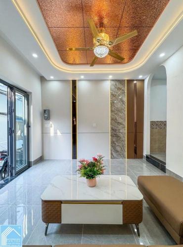 NHÀ LẦU LỬNG HẺM 58 ĐƯỜNG CMT8 GIÁ CHỈ 2,68 TỶ