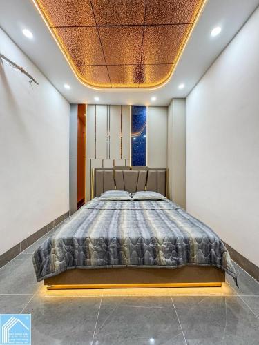 NHÀ LẦU LỬNG HẺM 58 ĐƯỜNG CMT8 GIÁ CHỈ 2,68 TỶ