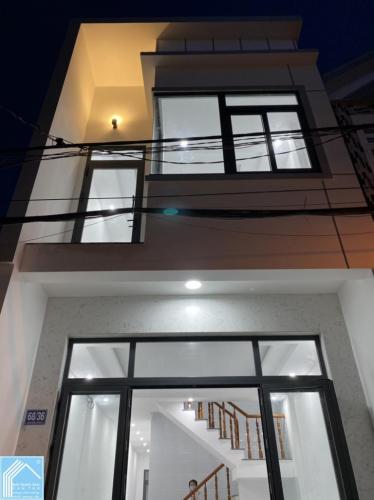 Nhà lầu trục chính Hẻm 68 đường CMT8, P. Cái Khế, Ninh Kiều, Cần Thơ Nhà lầu trục chính Hẻm 68 đường CMT8, P. Cái Khế, Ninh Kiều, Cần Thơ