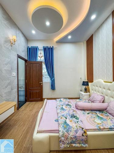 NHÀ MẶT TIỀN HẺM LIÊN TỔ 3-4 NGUYỄN VĂN CỪ - CÓ THỂ KINH DOANH