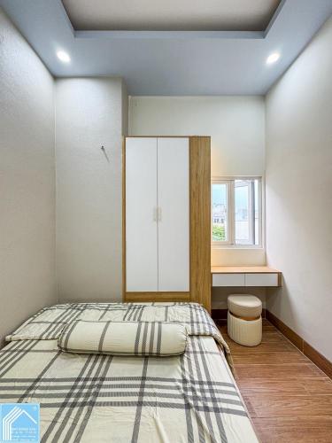 NHÀ MẶT TIỀN HẺM LIÊN TỔ 3-4 NGUYỄN VĂN CỪ - CÓ THỂ KINH DOANH