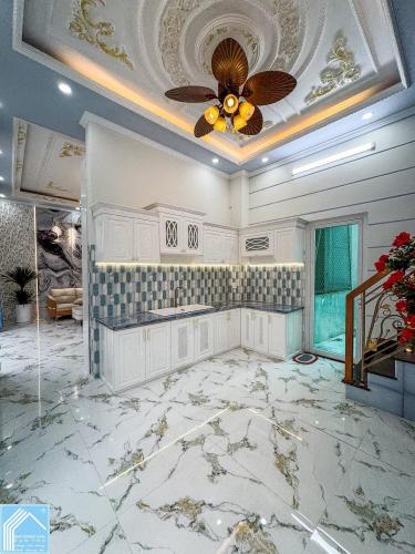 NHÀ MẶT TIỀN HẺM LIÊN TỔ 3-4 NGUYỄN VĂN CỪ - CÓ THỂ KINH DOANH