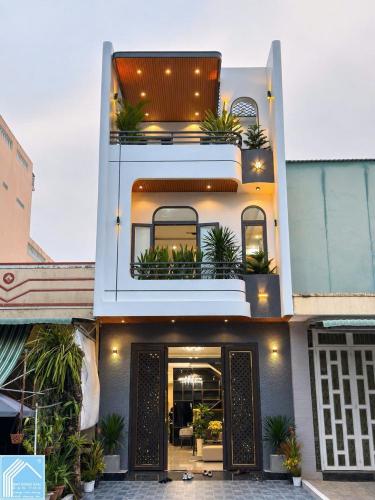NHÀ MỚI HOÀN THIỆN 2 LẦU - ĐƯỜNG D15 - KDC HỒNG LOAN - DT: 5 ×17 - GIÁ: 5,8 tỉ ( Thương Lượng)