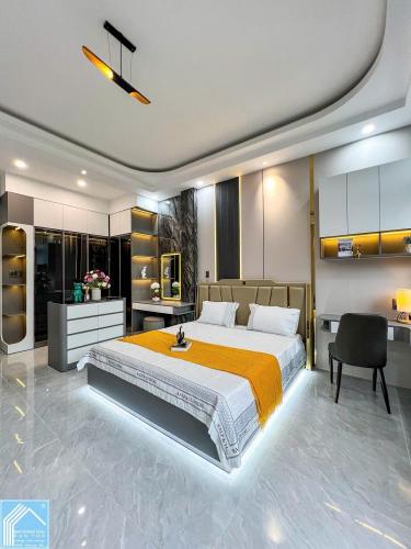 NHÀ MỚI HOÀN THIỆN 2 LẦU - ĐƯỜNG D15 - KDC HỒNG LOAN - DT: 5 ×17 - GIÁ: 5,8 tỉ ( Thương Lượng)