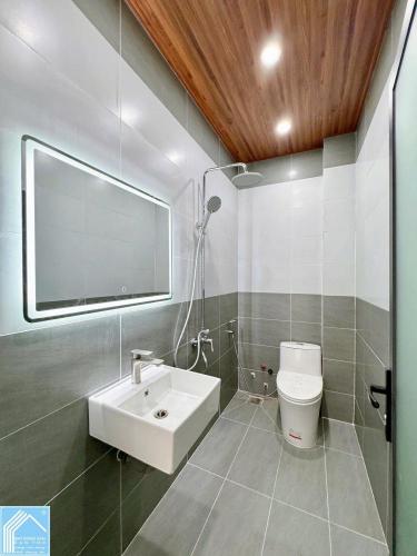 NHÀ MỚI XÂY 1 TRỆT 1 LẦU - FULL NỘI THẤT - CÁCH BỜ KÈ CÁI SƠN 20M - AN BÌNH - NINH KIỀU - CẦN THƠ 