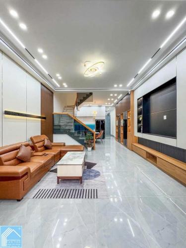 NHÀ PHỐ 3 TẦNG FULL NỘI THẤT HIỆN ĐẠI ĐƯỜNG D35 KẾ D13- KDC HỒNG LOAN 6A  