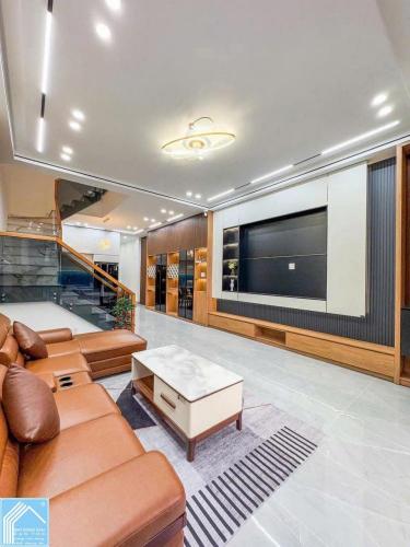 NHÀ PHỐ 3 TẦNG FULL NỘI THẤT HIỆN ĐẠI ĐƯỜNG D35 KẾ D13- KDC HỒNG LOAN 6A  