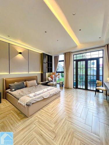 NHÀ PHỐ 3 TẦNG KIẾN TRÚC HIỆN ĐẠI. TẶNG FULL NỘI THẤT CAO CẤP. ĐƯỜNG SỐ 5 KDC VĂN HOÁ TÂY ĐÔ -