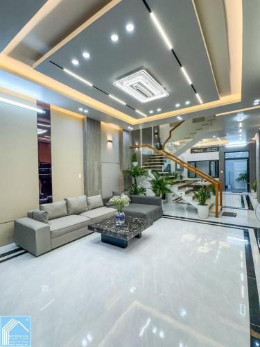 NHÀ PHỐ 3 TẦNG MẪU MỚI THUỘC KDC HỒNG LOAN
