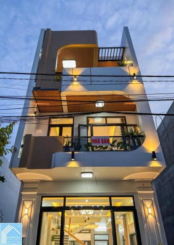 NHÀ PHỐ 3 TẦNG MẪU MỚI THUỘC KDC HỒNG LOAN