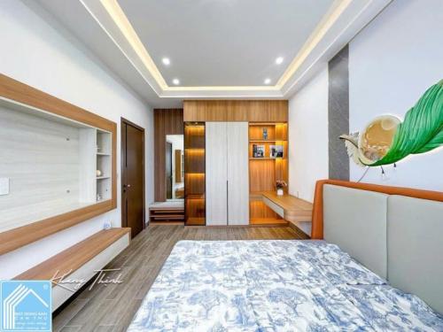 NHÀ PHỐ TUYỆT ĐẸP CÓ HẺM KĨ THUẬT BÊN HÔNG CỰC THOÁNG - KDC HỒNG LOAN  