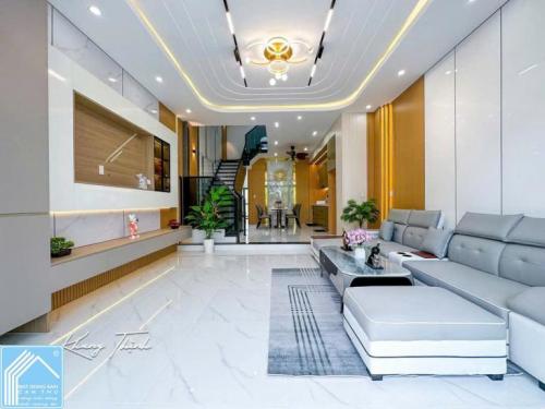 NHÀ PHỐ TUYỆT ĐẸP CÓ HẺM KĨ THUẬT BÊN HÔNG CỰC THOÁNG - KDC HỒNG LOAN  